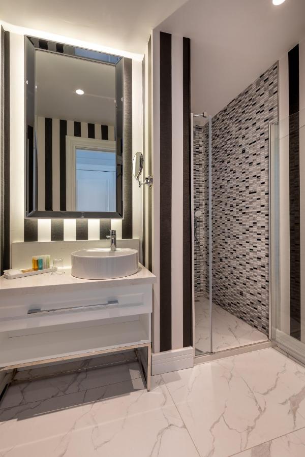 Motif Hotel Çeşme Exteriör bild