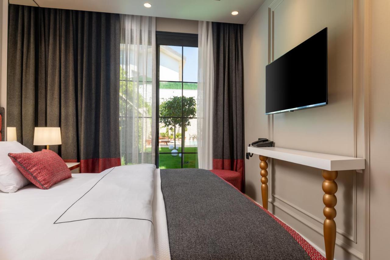 Motif Hotel Çeşme Exteriör bild